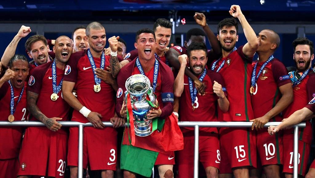 «Это был самый важный титул в моей карьере». Роналду вспомнил победу Португалии на Евро-2016