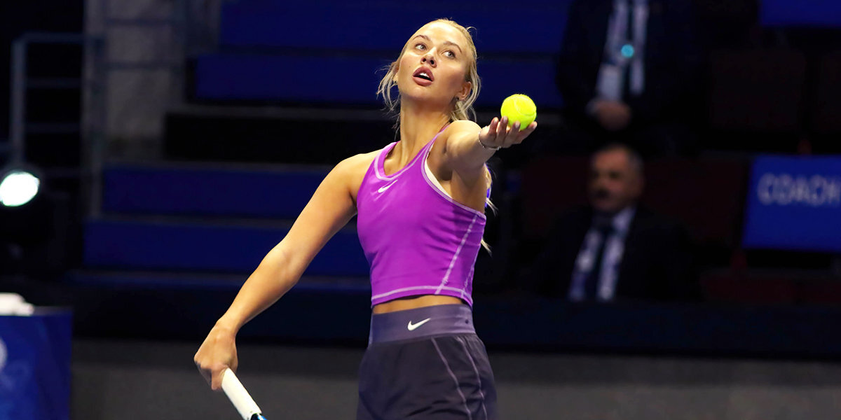 Потапова вышла в четвертьфинал теннисного турнира в Лионе