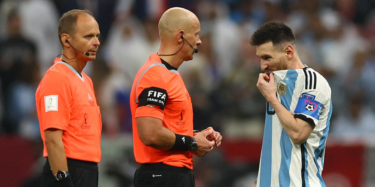 Игроки сборной Аргентины пытаются убедить Месси сыграть на ЧМ-2026