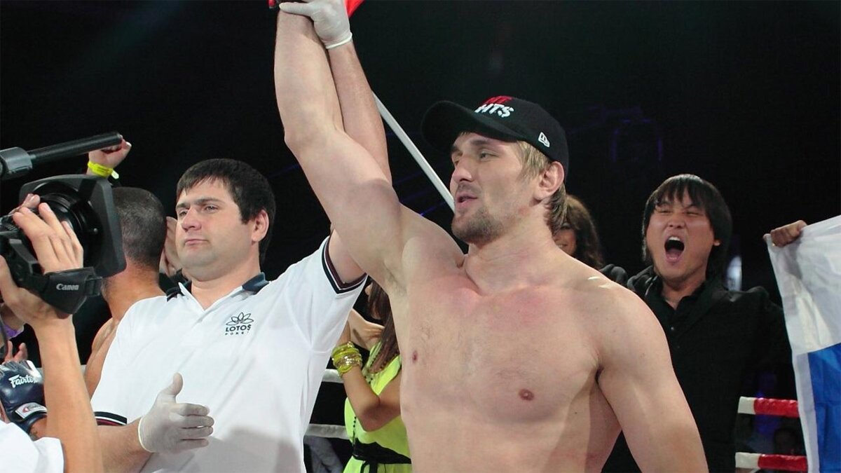 Минаков встретится с Бигфутом Силвой на турнире Fight Nights