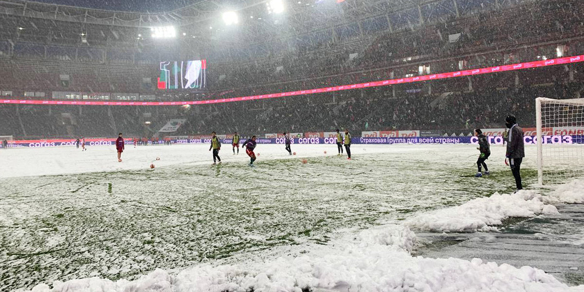Матч РПЛ «Локомотив» — «Спартак» отложен как минимум на 30 минут из-за снегопада