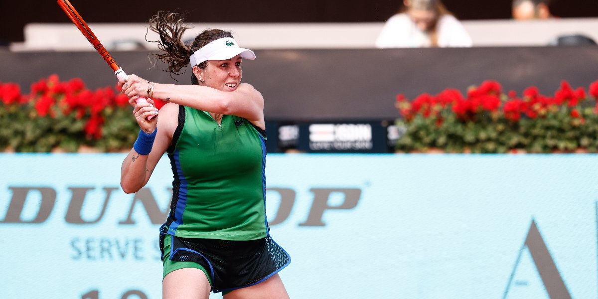 Павлюченкова пробилась во второй круг турнира в Мадриде, где сыграет с Касаткиной