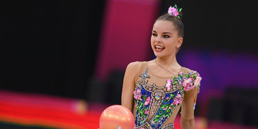 Арина Аверина — абсолютная чемпионка России. Дина Аверина травмировала спину и не смогла выйти на награждение