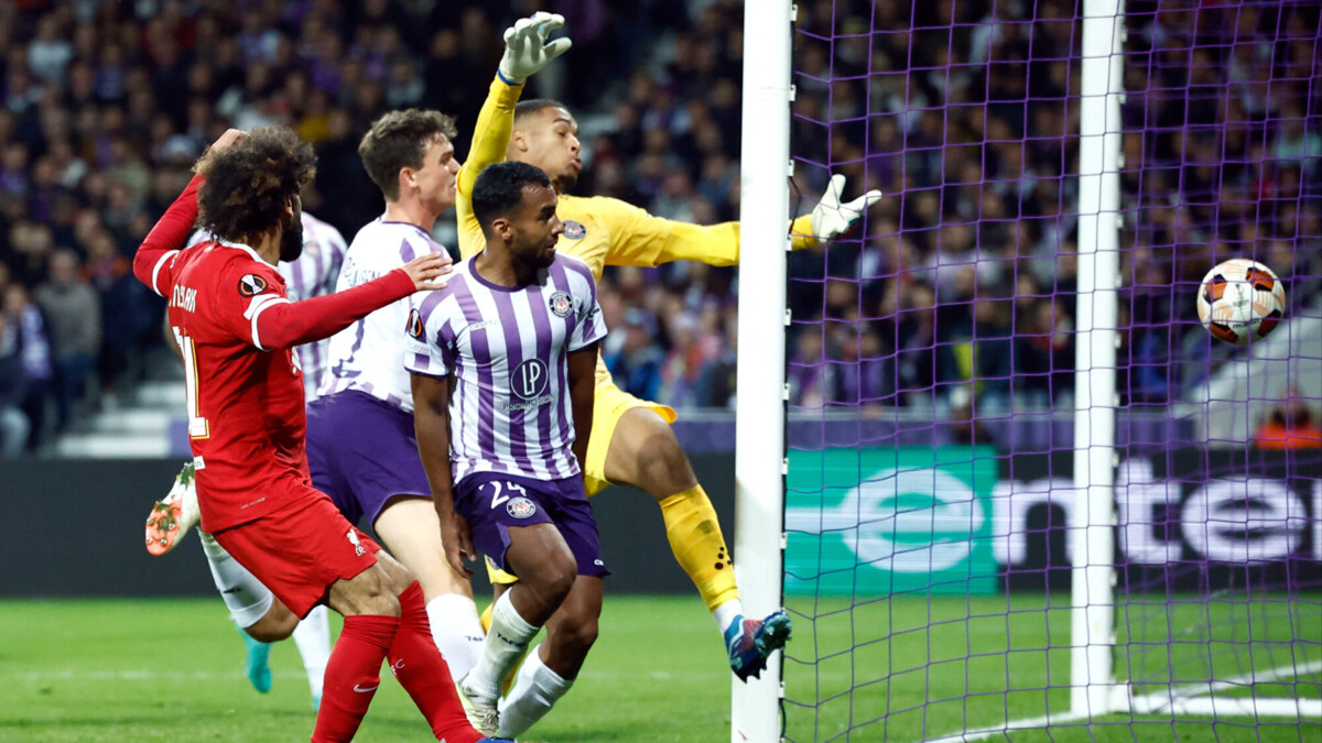 «Тулуза» — «Ливерпуль» — 2:1. Хозяева на 74‑й минуте забили мяч в свои ворота в матче Лиги Европы. Видео