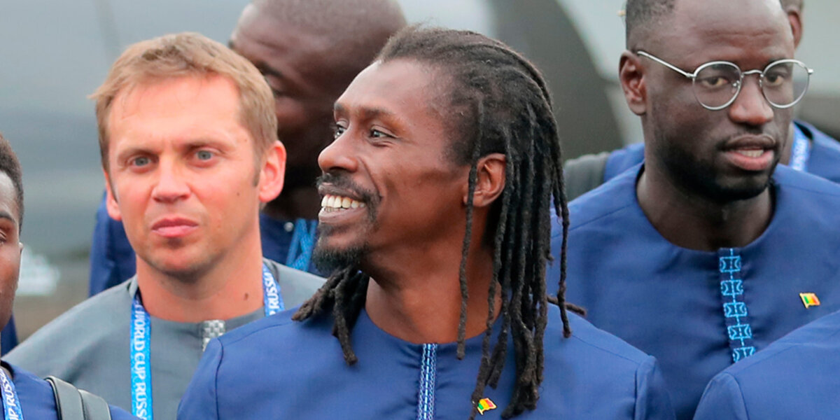 Сенегальская федерация футбола продлила контракт с главным тренером сборной перед стартом ЧМ в Катаре