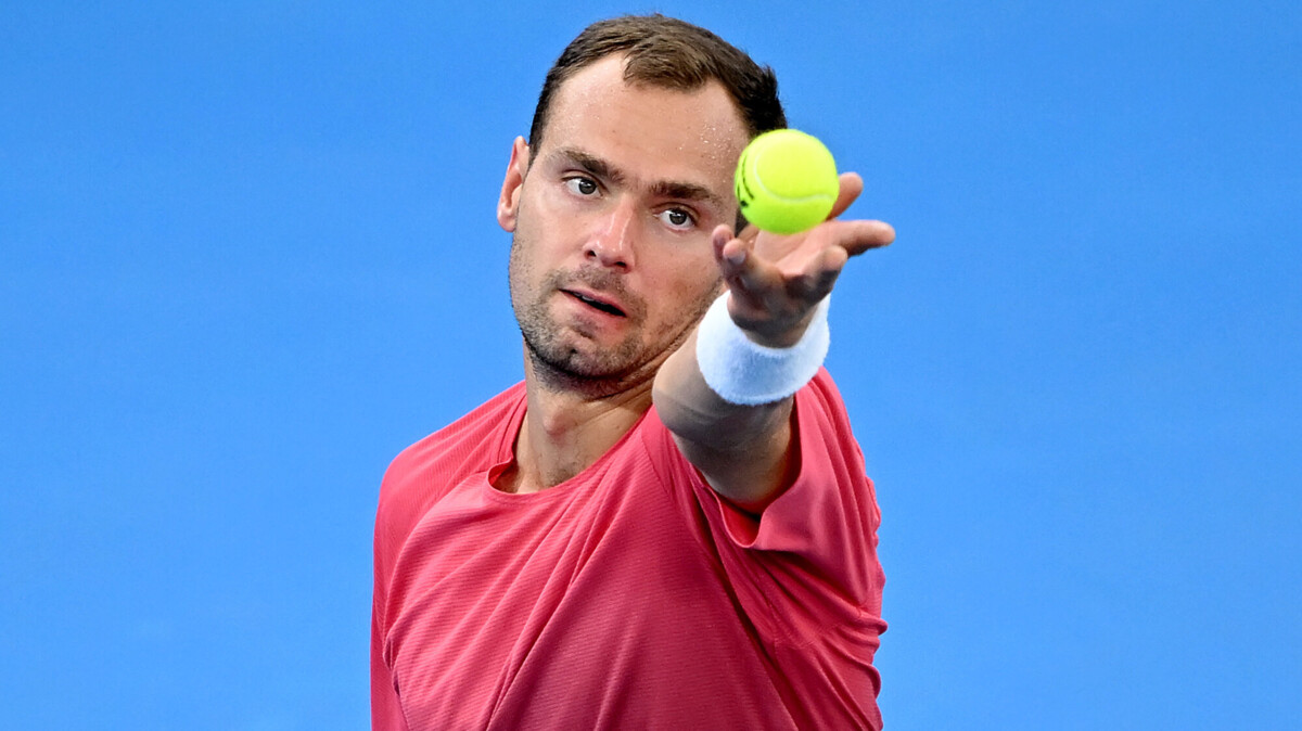 Роман Сафиуллин обыграл британца Эванса на старте турнира ATP в Индиан‑Уэллсе