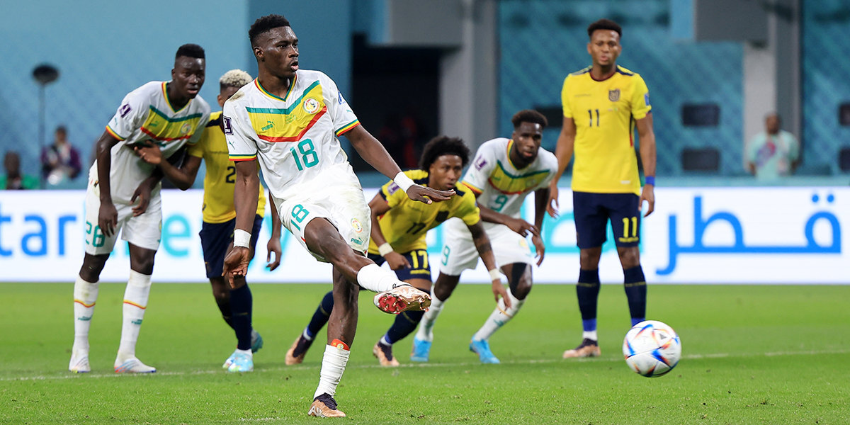 Эквадор — Сенегал — 0:1: Исмаила Сарр с пенальти вывел сенегальцев вперед в матче ЧМ-2022 (видео)