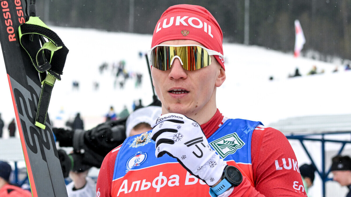 Финал Кубка России по лыжным гонкам, где смотреть прямую трансляцию мужского масс‑старта 7 апреля