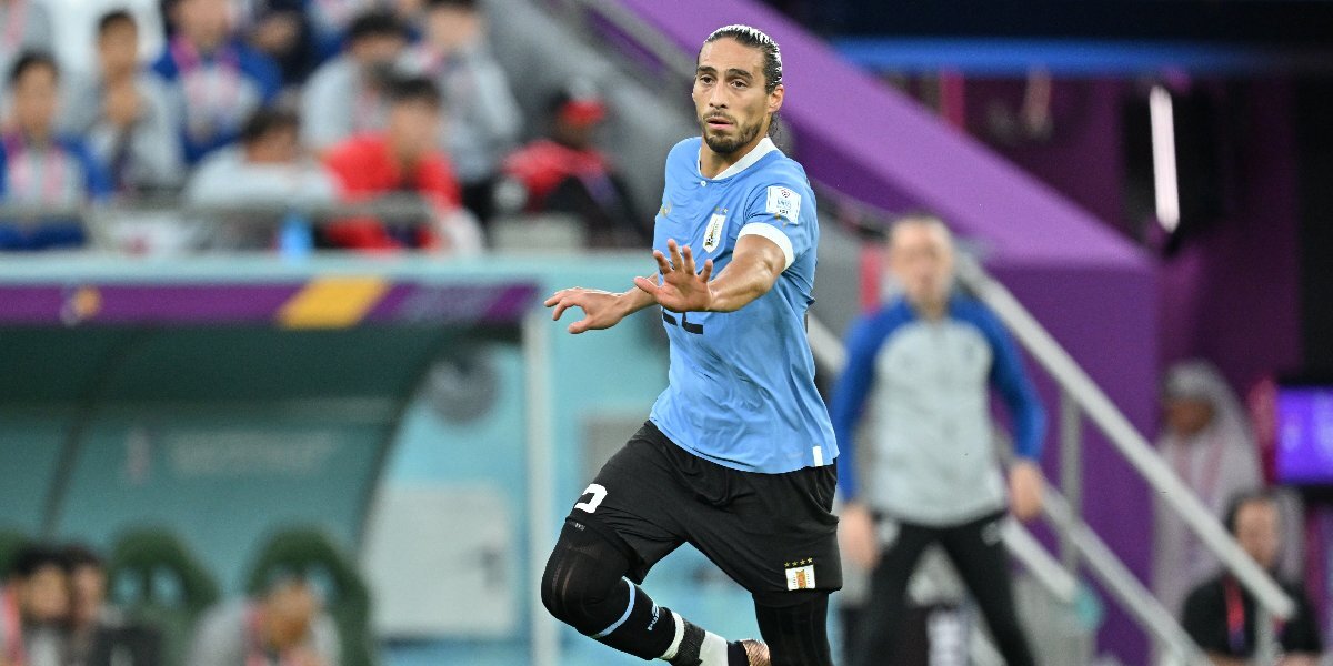 Уругвай — Южная Корея — 0:0: Уругваец Касерес получил желтую карточку за фол на Сон Хын-Мине в матче ЧМ-2022