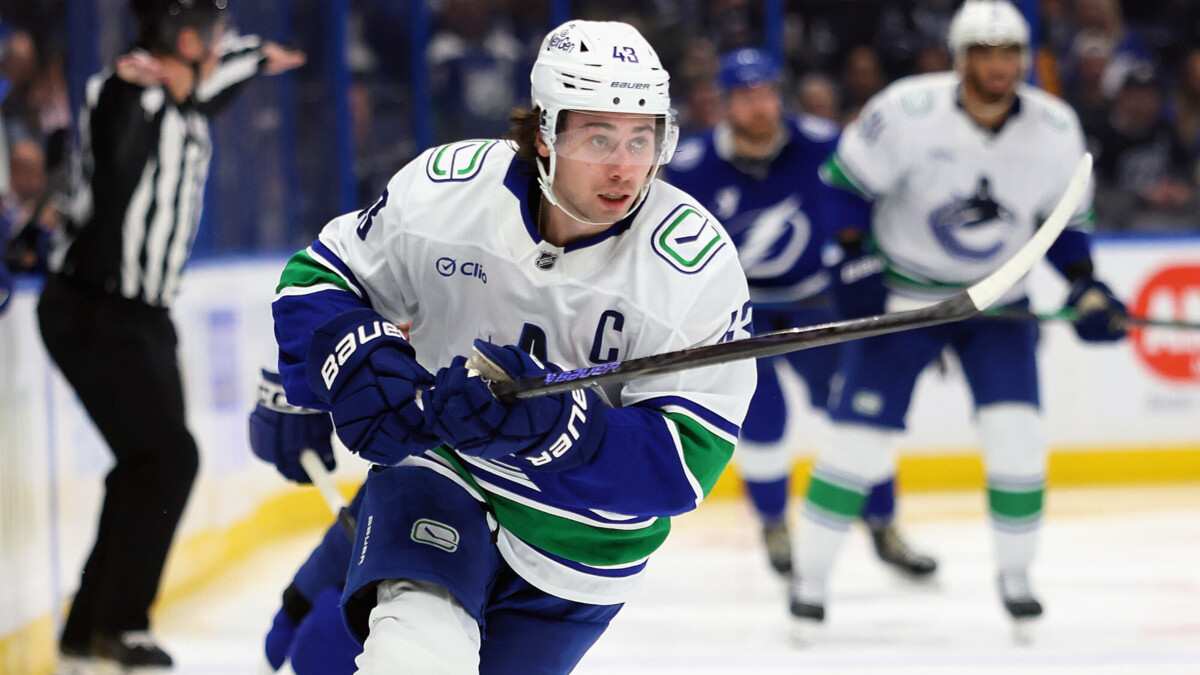 «Ванкувер» обменял своего капитана Хьюза в «Миннесоту»