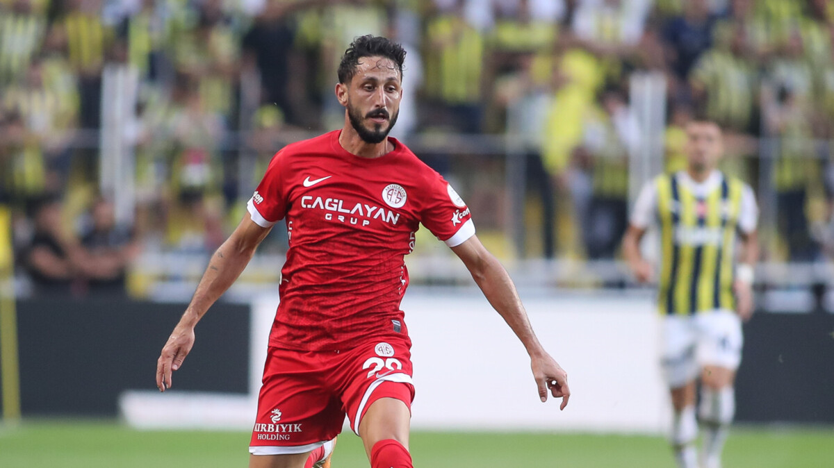 Турецкий клуб отстранил израильского футболиста, который во время празднования гола поддержал операцию в Газе