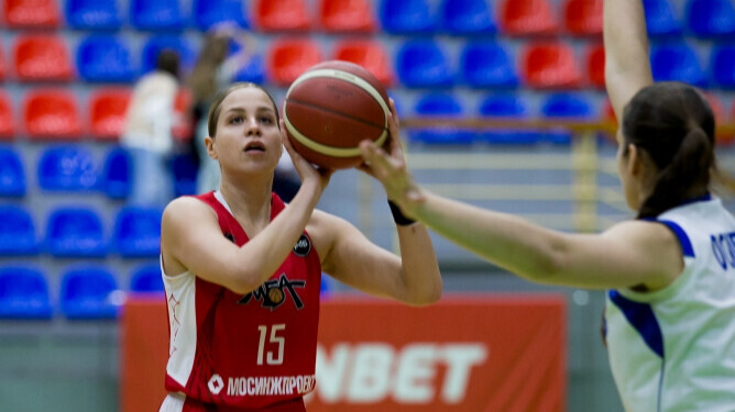 Баскетболистки МБА одержали пятую победу подряд в чемпионате России, обыграв новосибирское «Динамо»