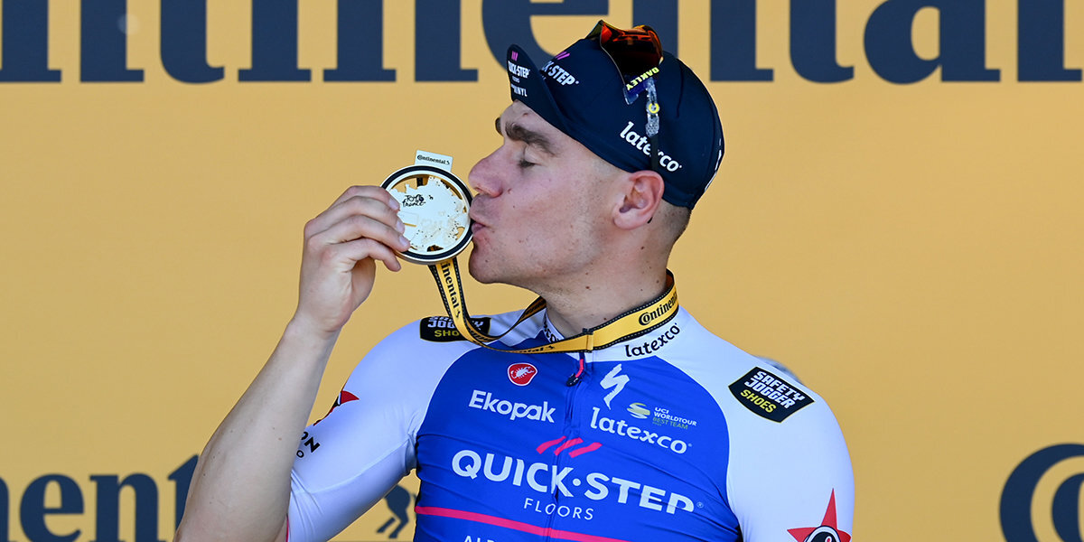 Якобсен выиграл 2-й этап «Тур де Франс», ван Арт — новый лидер