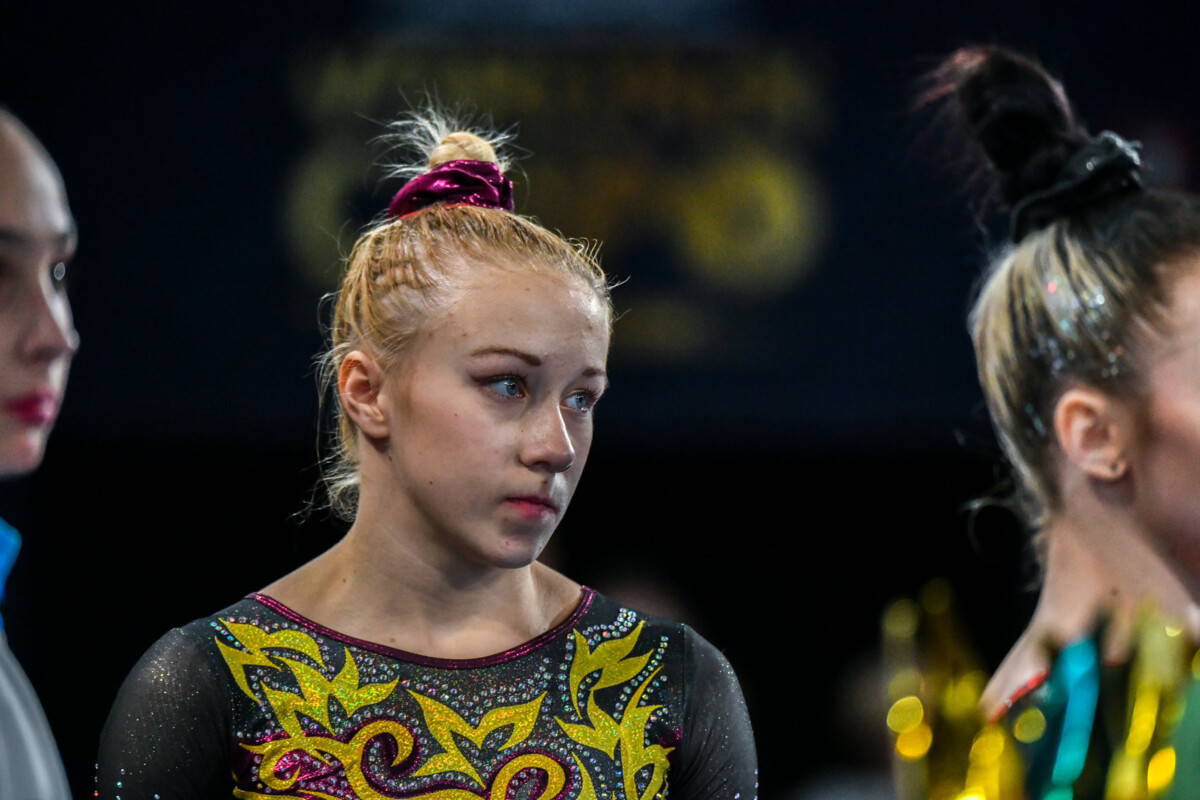 Гимнастка Листунова сообщила, что получила травму спины в преддверии чемпионата России