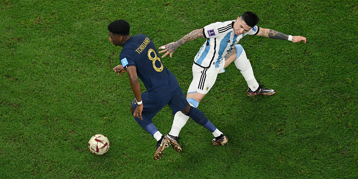 Аргентина — Франция — 2:0: Фернандес получил желтую карточку в финале ЧМ-2022 с Францией в концовке первого тайма