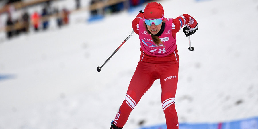Российские лыжницы заняли второе место в эстафете на ЮЧМ, уступив Норвегии 0,1 секунды