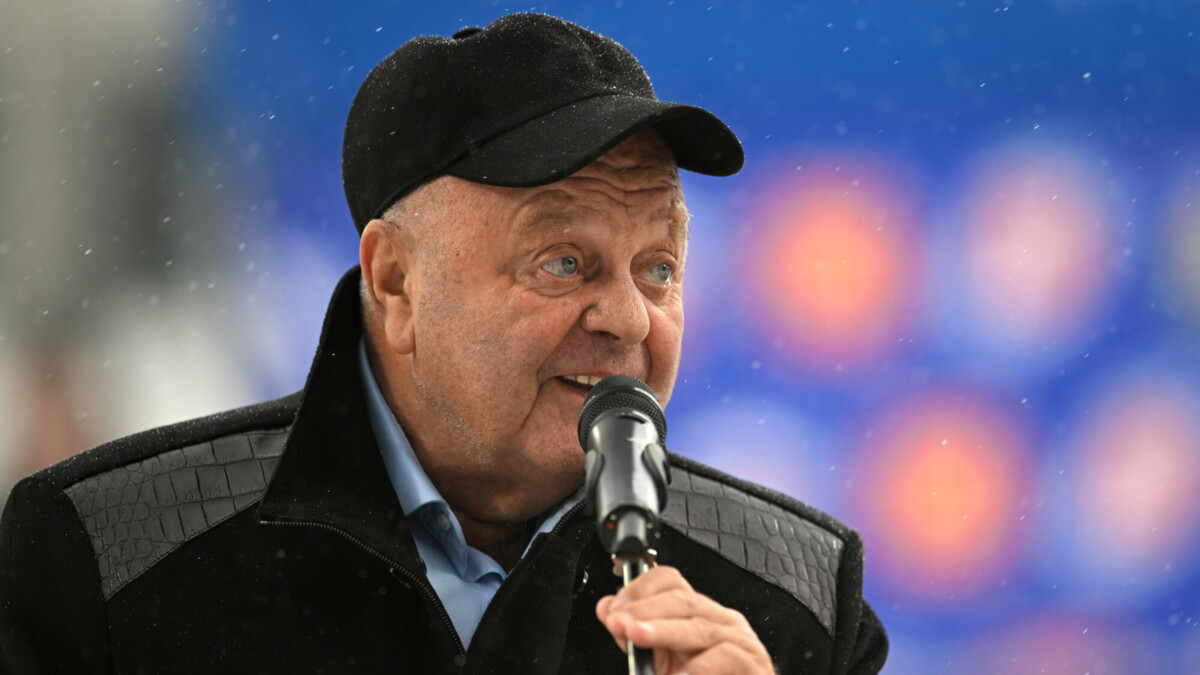 Глава ФХМР Скрынник скончался после тяжелой болезни, сообщил Валуев