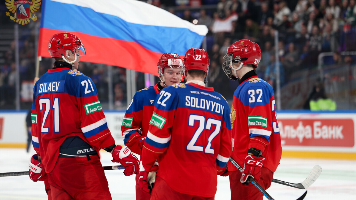 Молодежная сборная России вышла в финал Кубка будущего по хоккею 3×3
