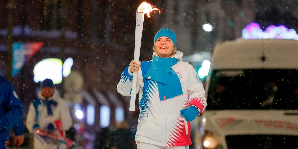 В Томске провели этап Эстафеты огня Зимней универсиады-2019