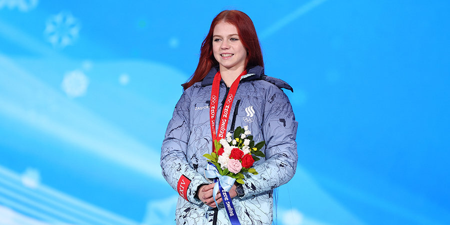 Трусова, Степанова и Халили получили звание заслуженных мастеров спорта России