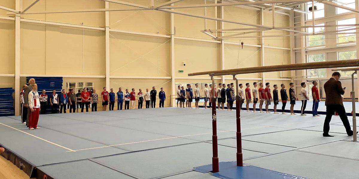 «Великое место для нашей великой страны». Матыцин открыл мужской зал по спортивной гимнастике на базе «Озеро Круглое»