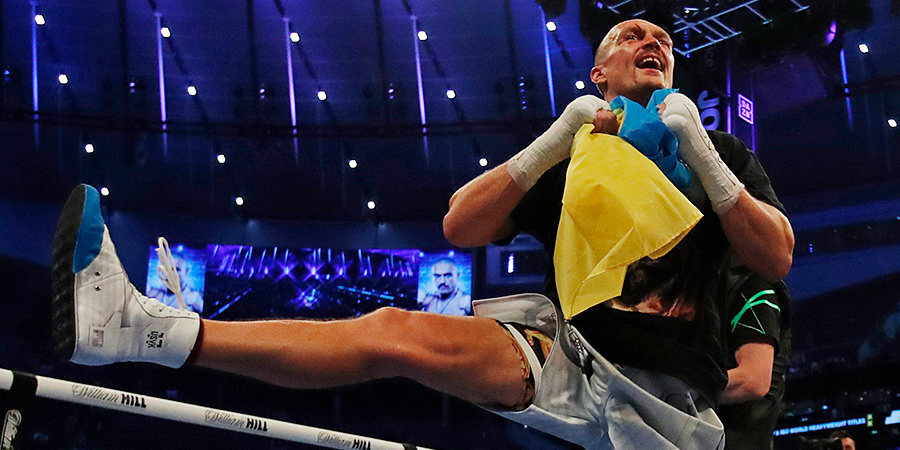 Россиянин Петр Ян назвал украинца Александра Усика лучшим боксером современности