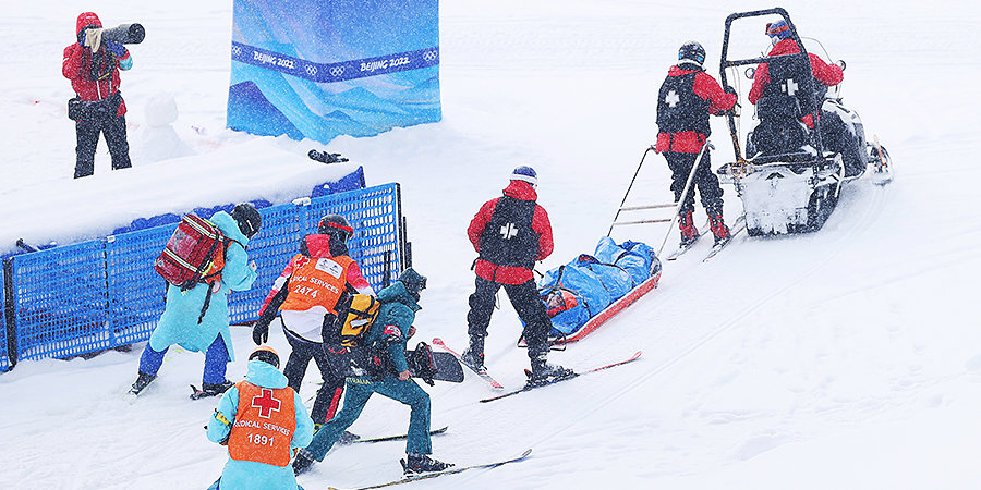 Австралийская сноубордистка Брокхофф получила травму после падения на Олимпиаде. Видео