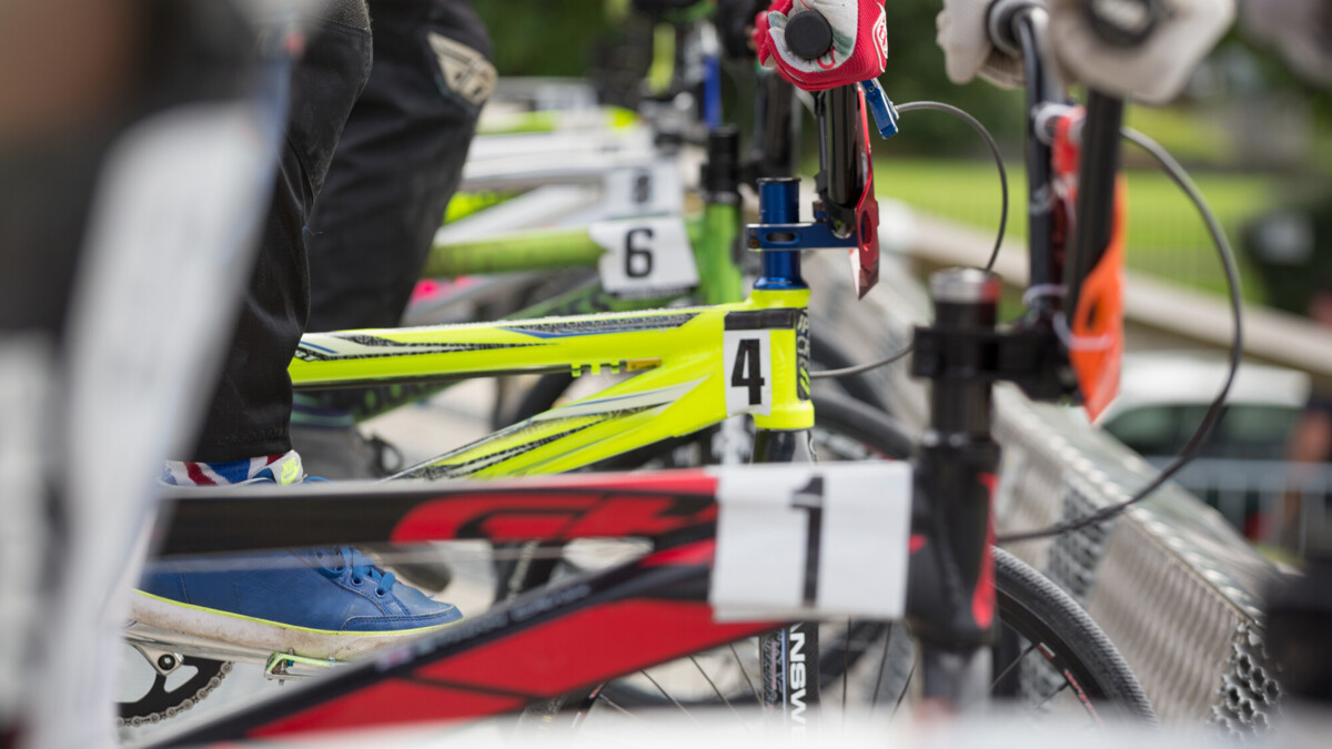 Катышев и Бондаренко одержали победы во второй день чемпионата России по BMX‑гонкам в Саранске