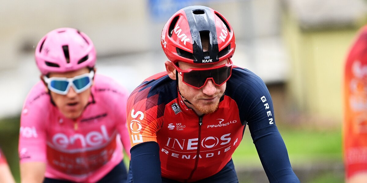 Велогонщику команды INEOS потребуется операция после падения на 11-м этапе «Джиро д’Италия»