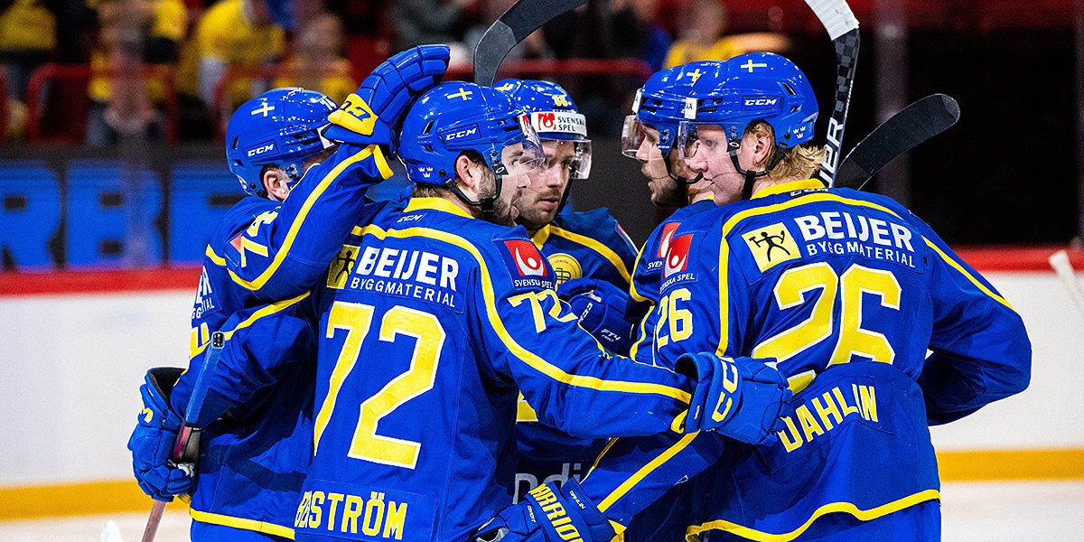 Сборная Швеции победила команду Финляндии и заняла второе место на домашнем этапе Еврохоккейтура