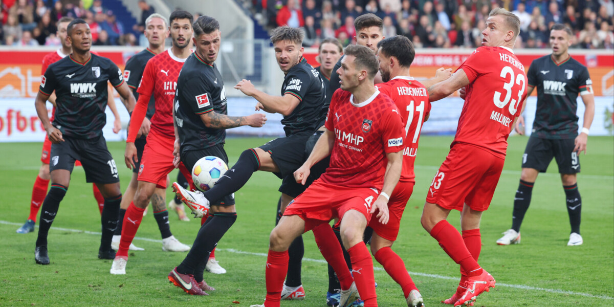 «Аугсбург» обыграл «Хайденхайм», уступая по ходу матча Бундеслиги со счетом 0:2
