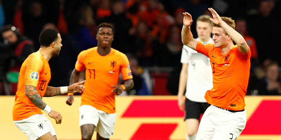Голландия отыгралась с 0:2, но немцы все равно вырвали победу в концовке. Горячее видео из Амстердама