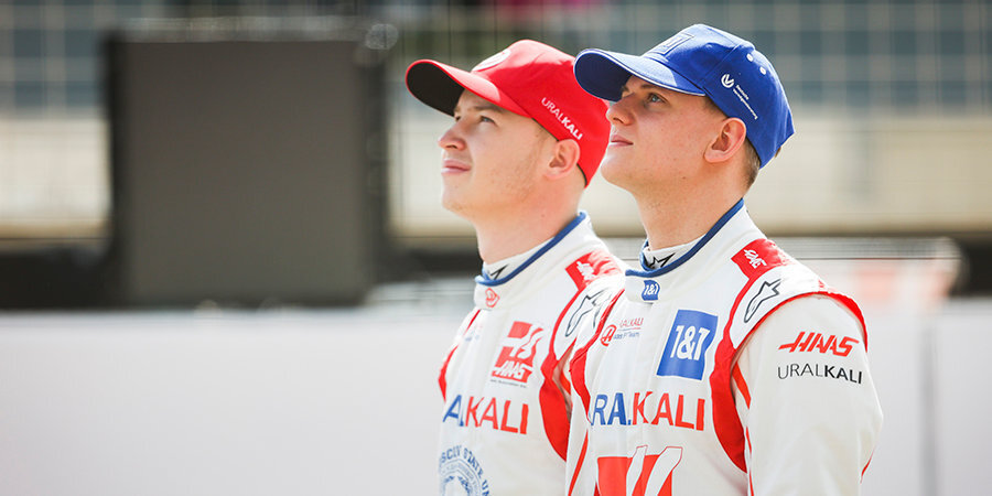 Мазепин и Шумахер едва не закончили гонку в Баку аварией. Россиянин совершил опасный маневр (видео)