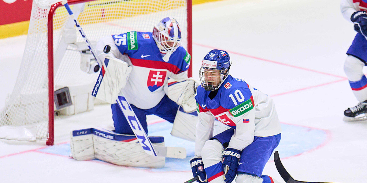 Швейцария обыграла Словакию в матче чемпионата мира по хоккею — 2022