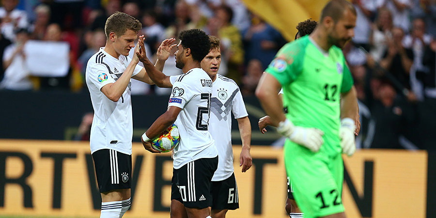 Германия забила Эстонии 8 мячей, Белоруссия уступила Северной Ирландии