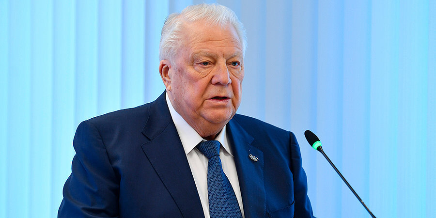Почетный президент ОКР Смирнов стал лауреатом высшей награды FISU