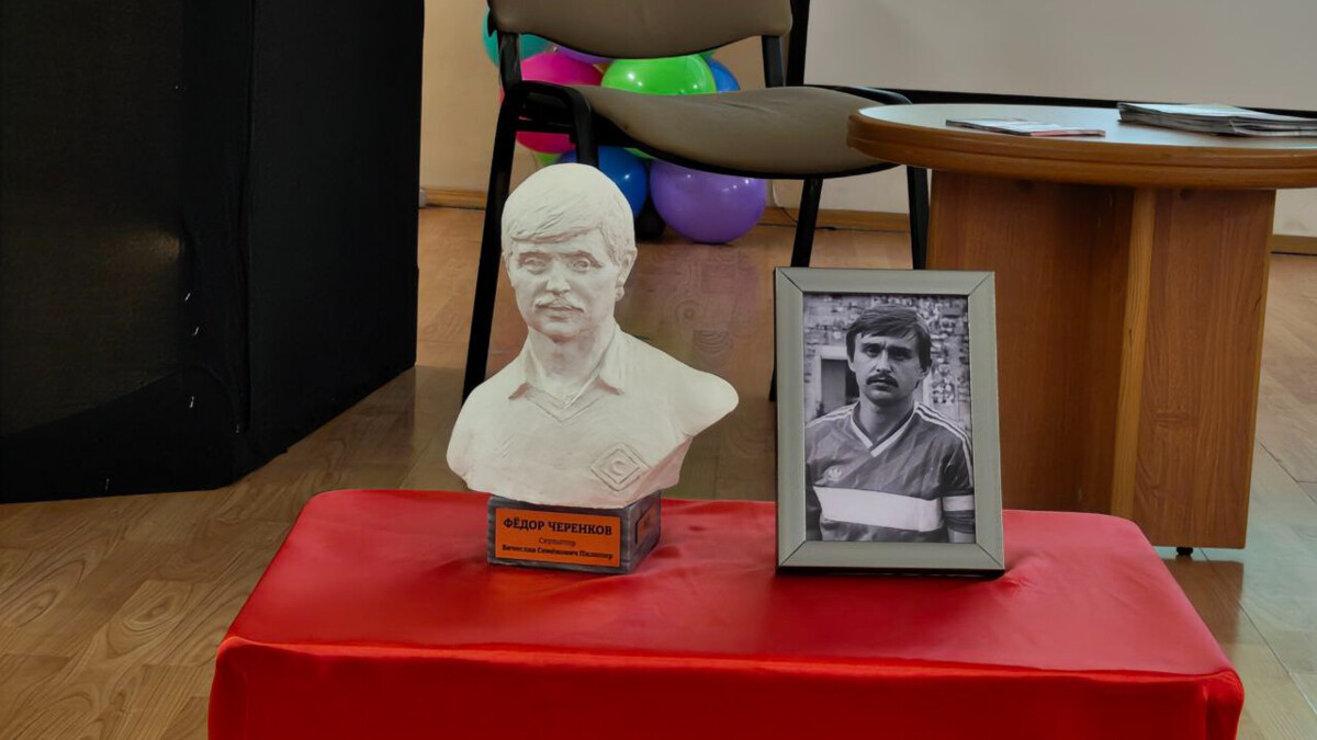 Бюст Федора Черенкова торжественно открыли в московской школе