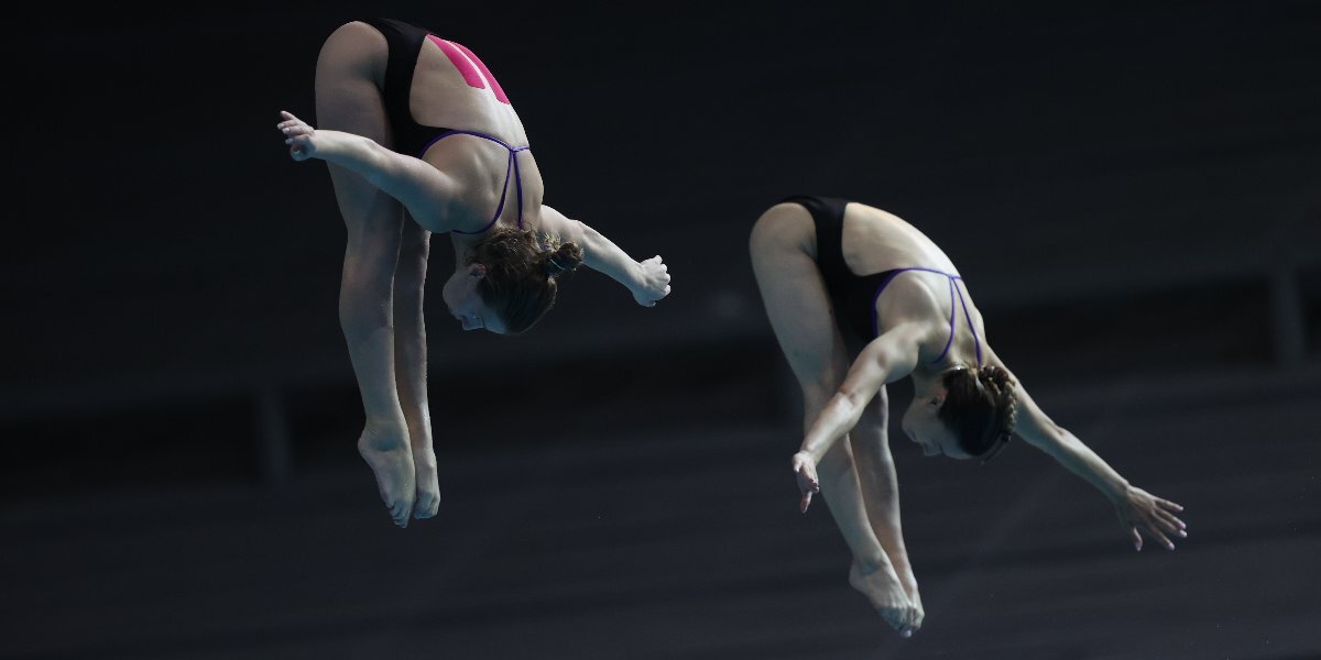 Полякова и Королева победили в синхронных прыжках с трамплина на Кубке Евразийских стран