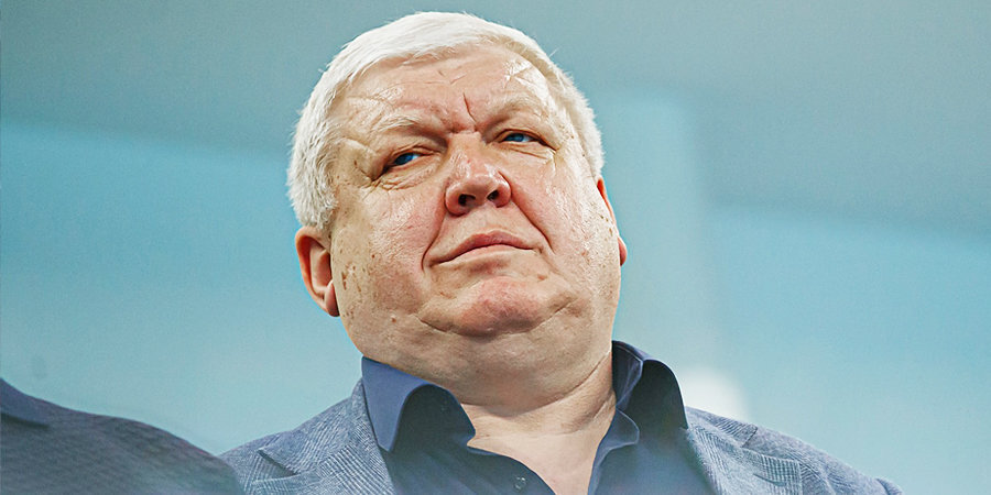 Трефилов оценил решения Вяхиревой и Дмитриевой приостановить выступления