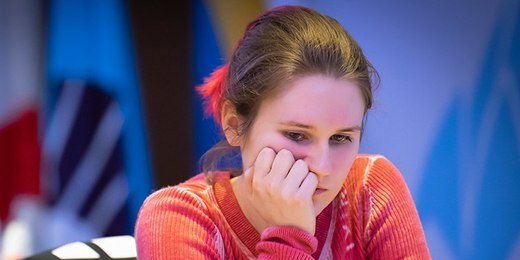 Шувалова переиграла Вайшали в восьмом туре этапа Гран-при FIDE в Индии