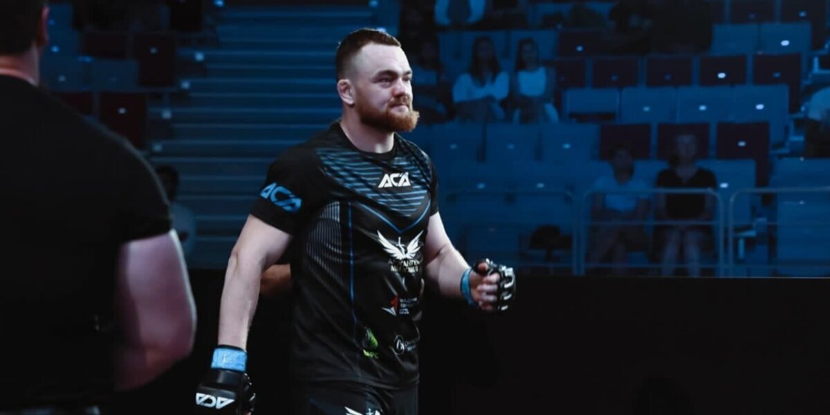 Российский боец рассказал, как поймал на «гильотину» чемпиона UFC Алекса Волкановски