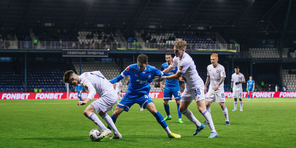 «Оренбург» в меньшинстве отыгрался со счета 0:2 и в серии пенальти победил «Динамо» в Кубке России