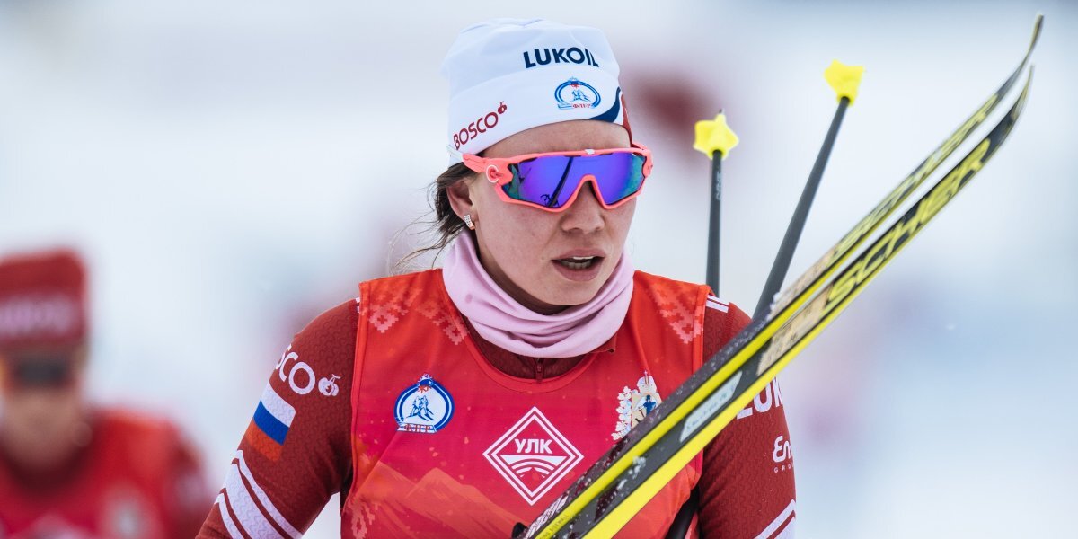 Лыжница Смирнова выиграла коньковую «разделку» на чемпионате России в Тюмени, 17-летняя Пеклецова — вторая