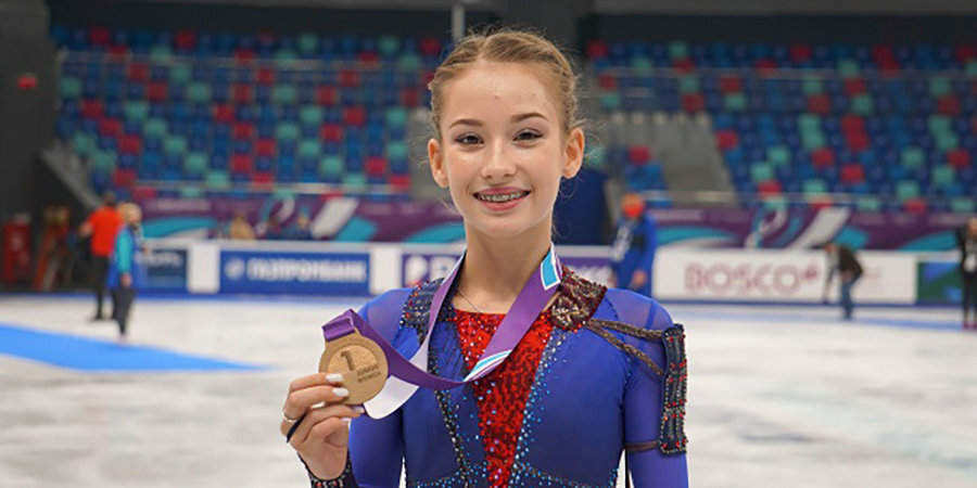 Фигуристка Акатьева стала двукратной победительницей юниорского первенства России