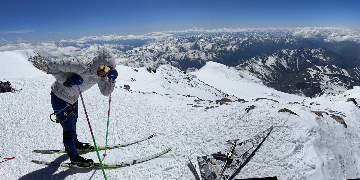 Россиянка Варвара Прохорова совершила восхождение на Эльбрус на беговых лыжах