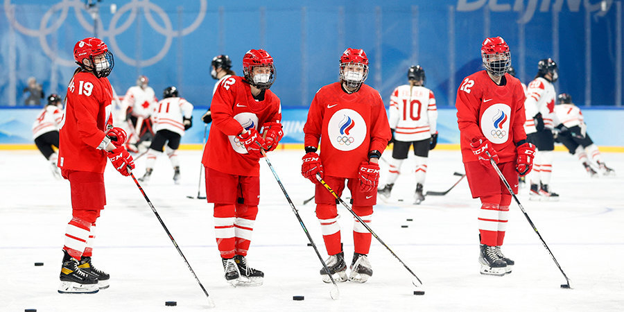 Россиянки крупно проиграли Канаде на ОИ, хоккеистки провели большую часть встречи в масках
