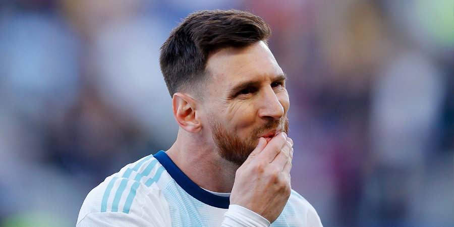 Аргентина ушла от поражения в матче с Уругваем после гола Месси в компенсированное время