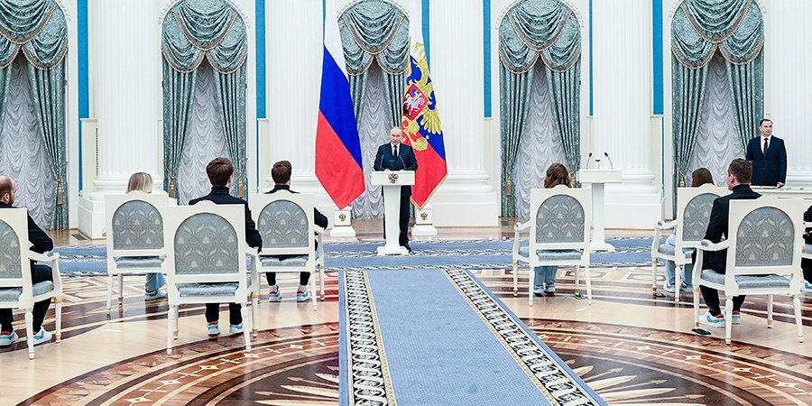 «Ваши победы стали украшением Игр» — Путин на встрече с российскими олимпийцами