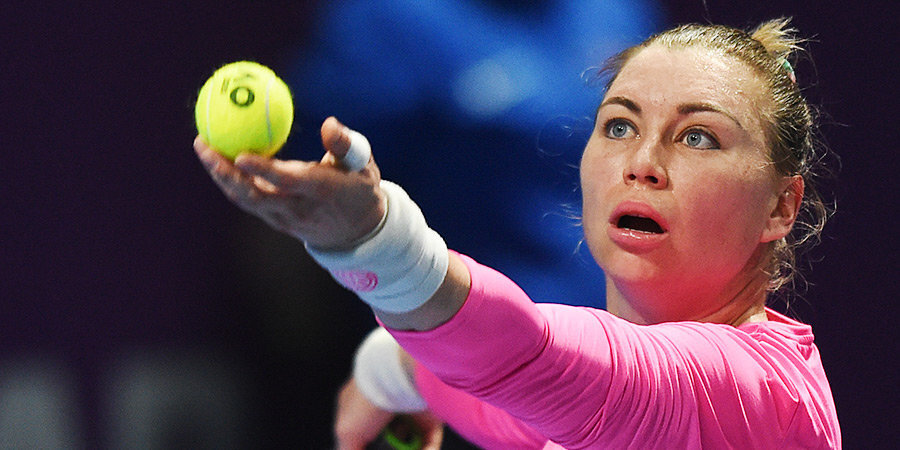Звонарева проиграла Соболенко на старте турнира в Мадриде