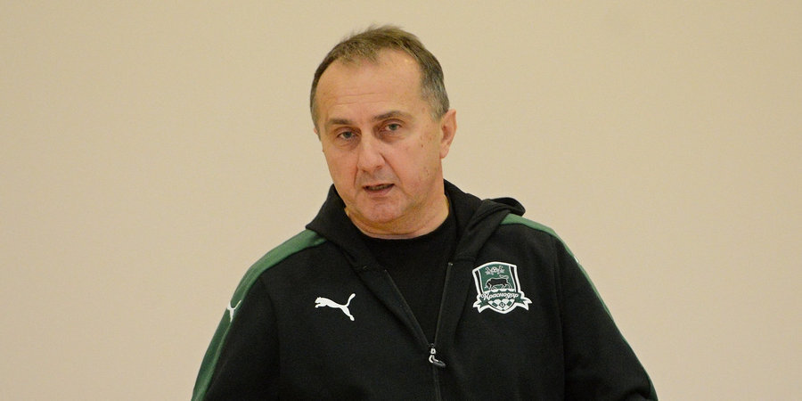 Детский тренер Сафонова назвал экс-главного тренера академии «Краснодара» аферистом